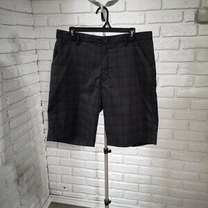 Avia Men's Size Medium Dark Grey & Black Plaid Zipper & Button Closure Shorts